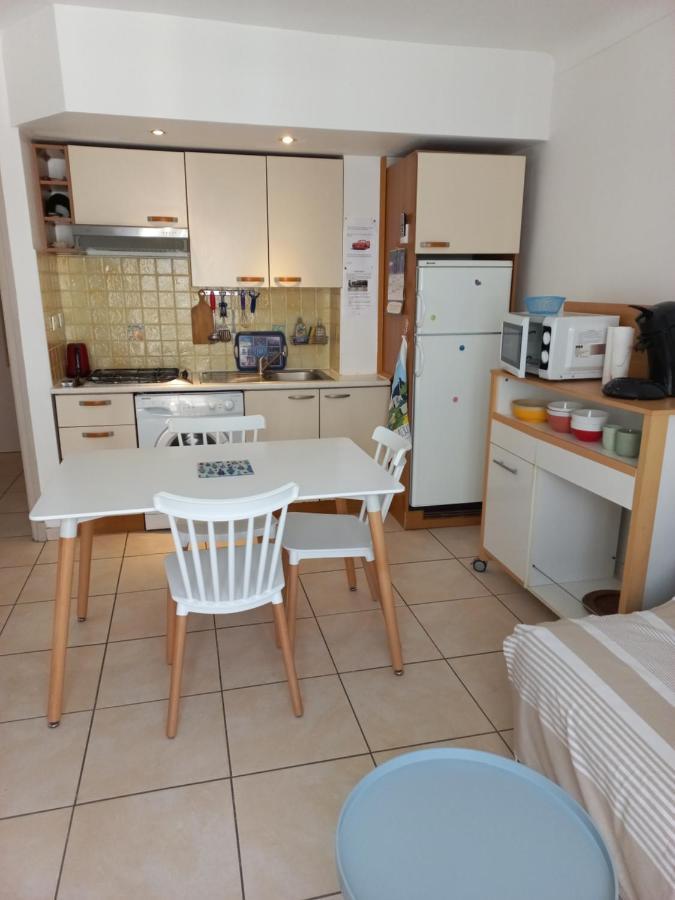 Canet Plage Appartement Vue Laterale Mer, 1 Chambre , Wifi, Climatisation, Parking Securise Couvert Zewnętrze zdjęcie